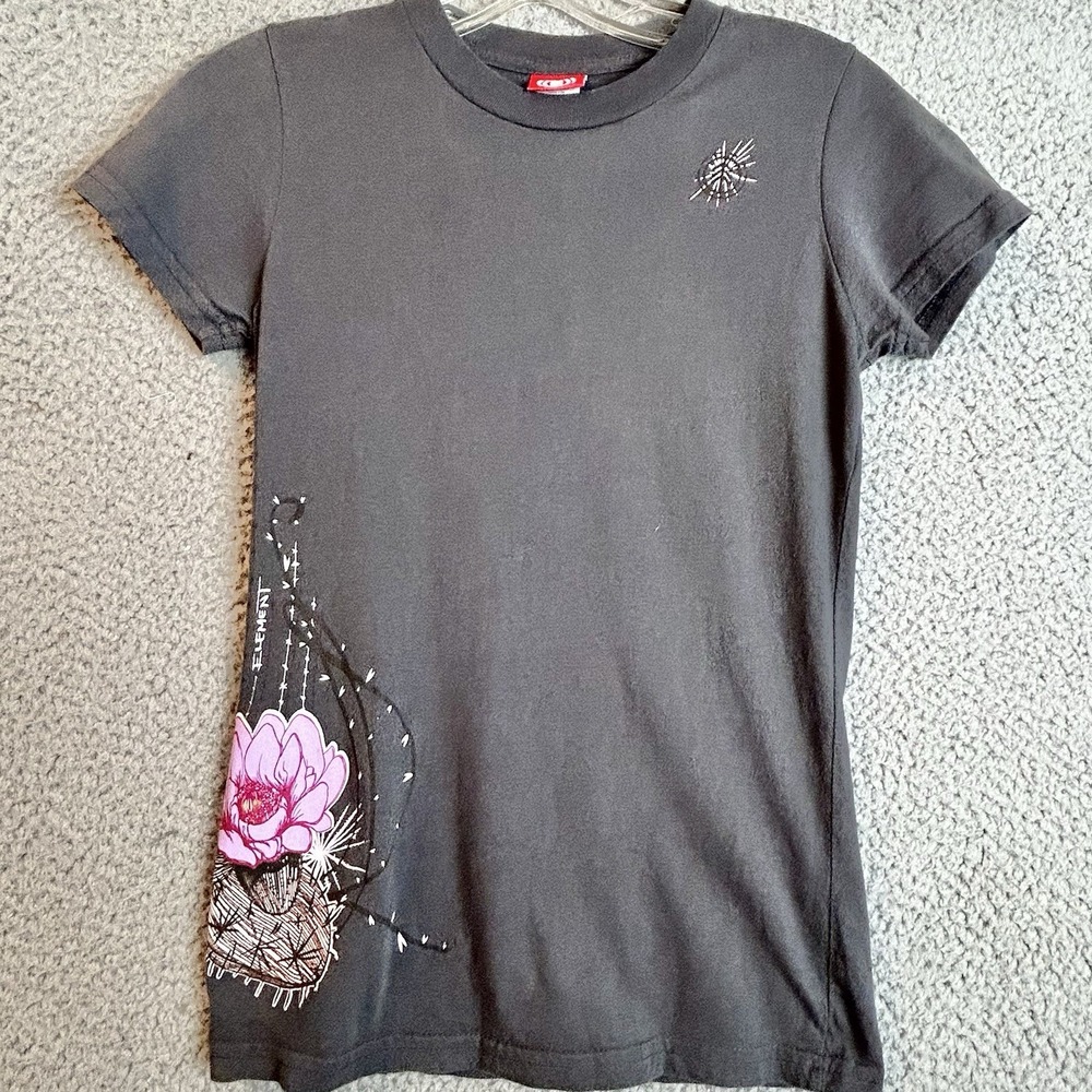 Vintage Women's Element Skateboarding T-Shirt Y2K MTV Bam Margera Babydoll Top